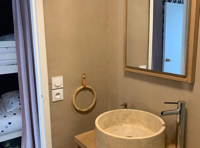 Lumineux En Bord De Avec Parking Аркашон